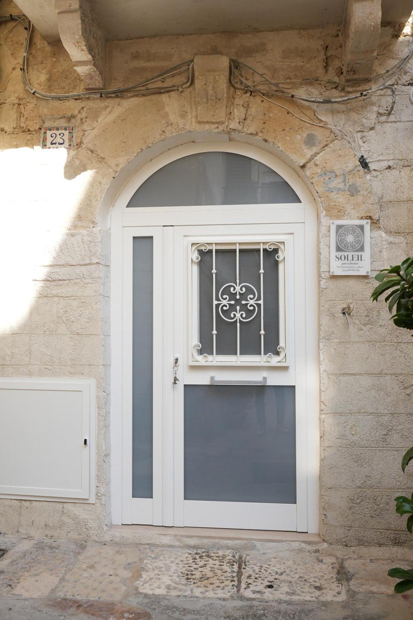 בארי Soleil Guest House מראה חיצוני תמונה